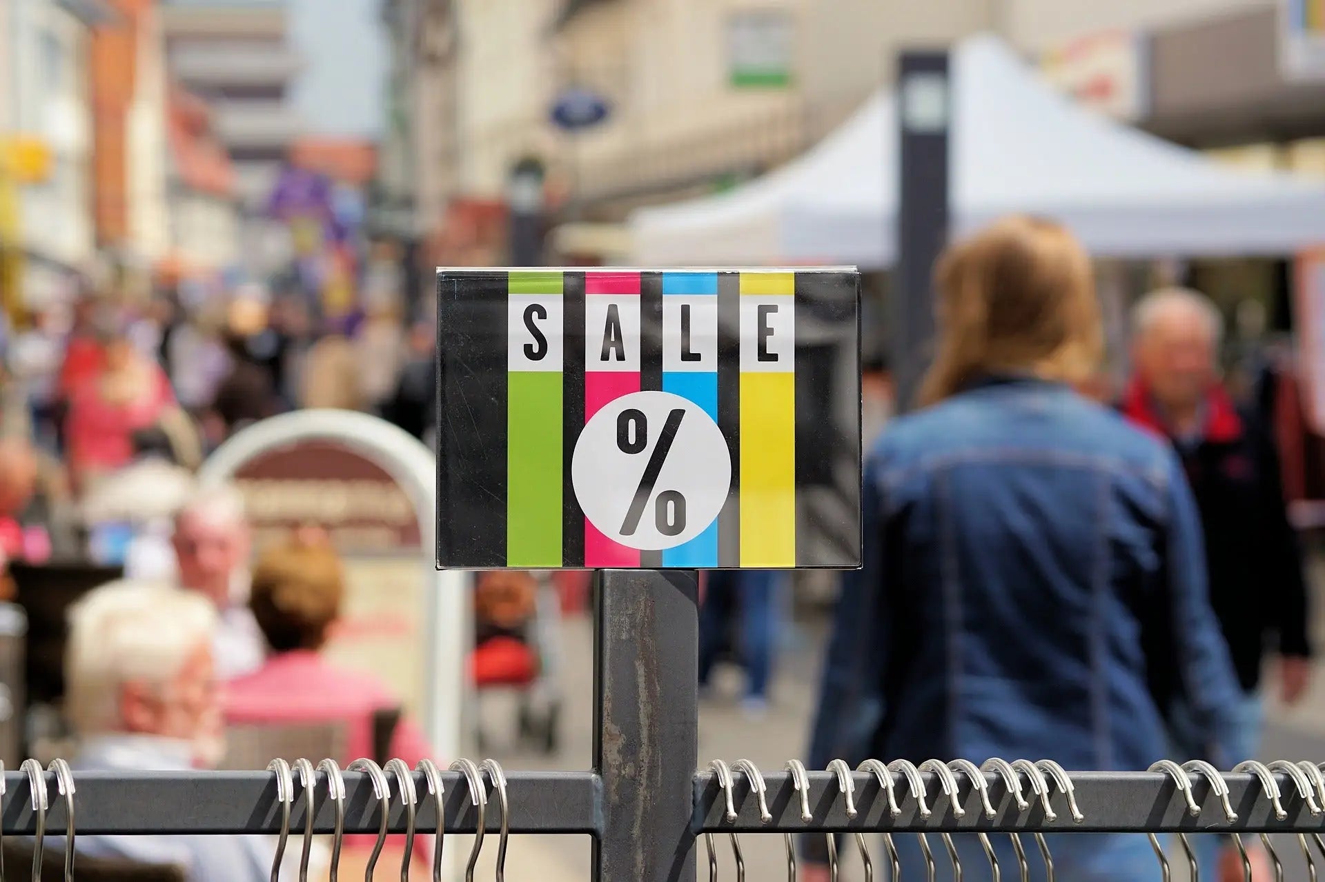9th Floor: SALE Irland