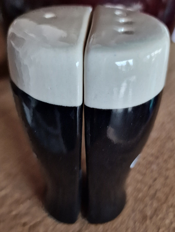 Salz-und Pfefferstreuer-Set "Guinness Glas"