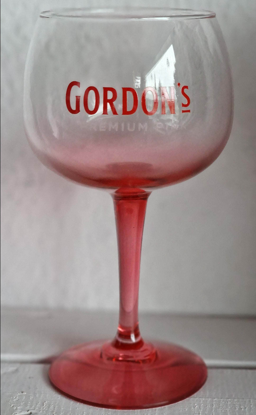 Gin  Tonic Glas , "Gordons", pink