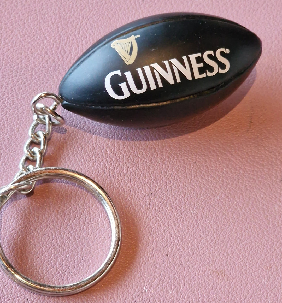 Schlüsselanhänger "Guinness", Rugby Ball