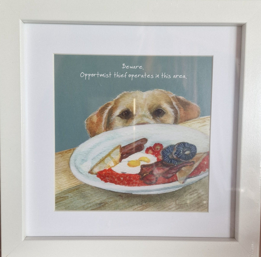 Gerahmtes Bild "Hund vor full english breakfast"