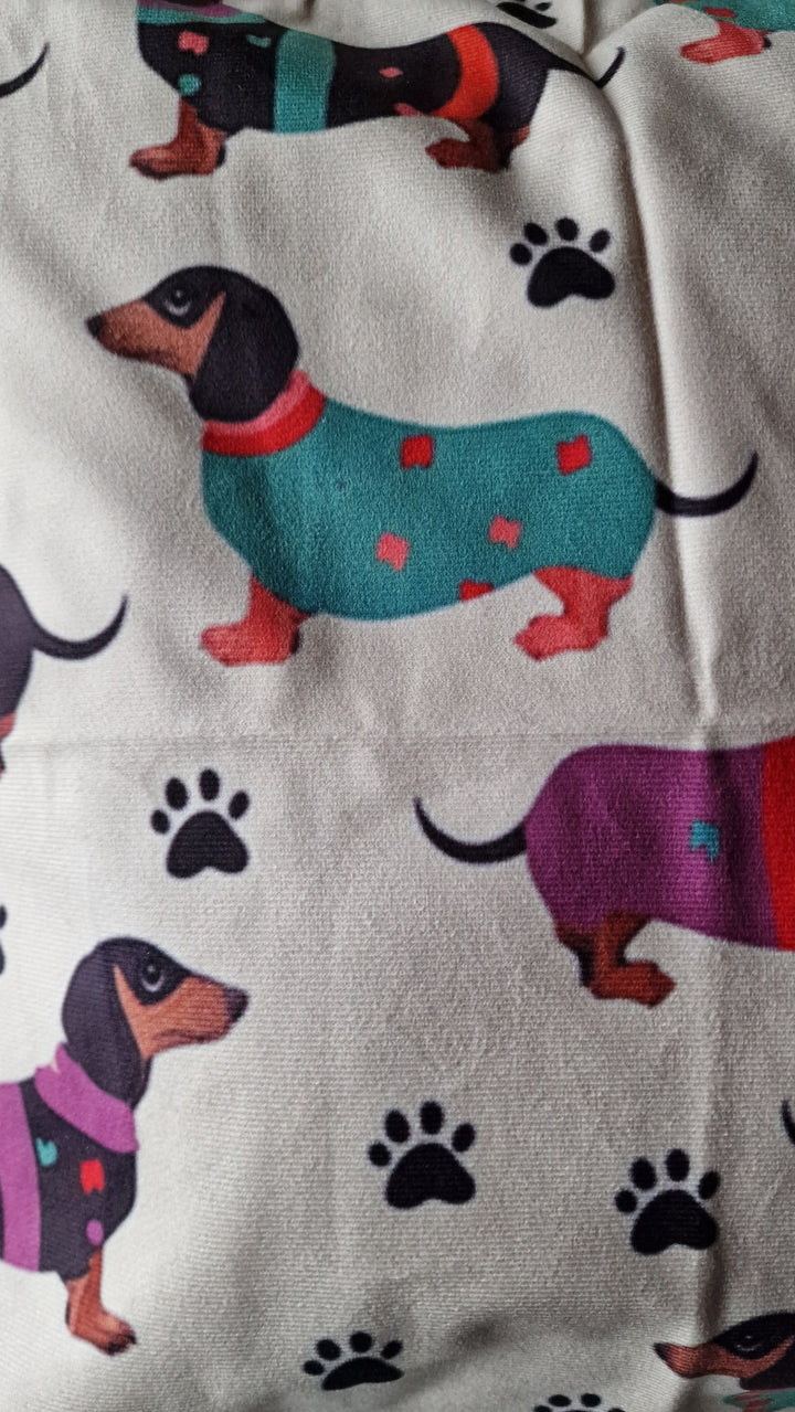 Dekokissen  / Zierkissen mit bunten Dackel/ Dachshund - Motiven. Stoff-Zoom