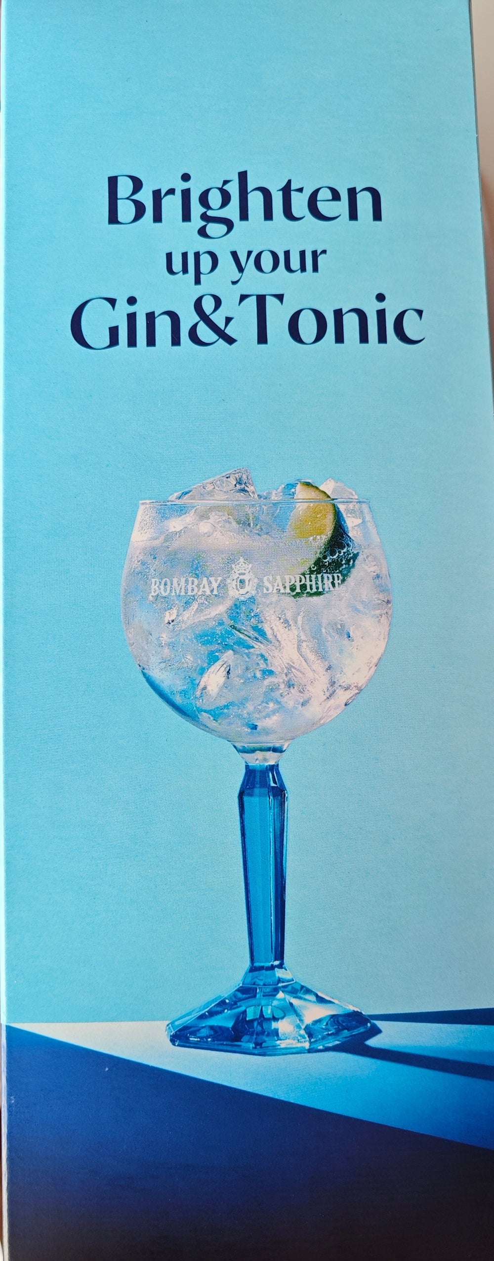 "Bombay Sapphire " Geschenkset. 50ml Gin+ Ballon-Glas