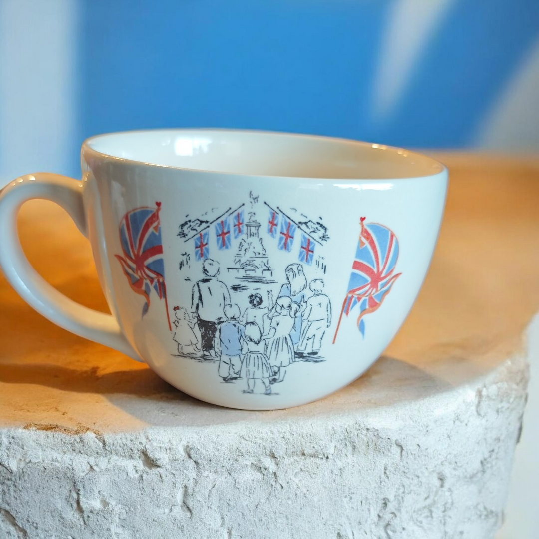 Cath Kidston Teetasse aus der Coronation and Commemoration Serie