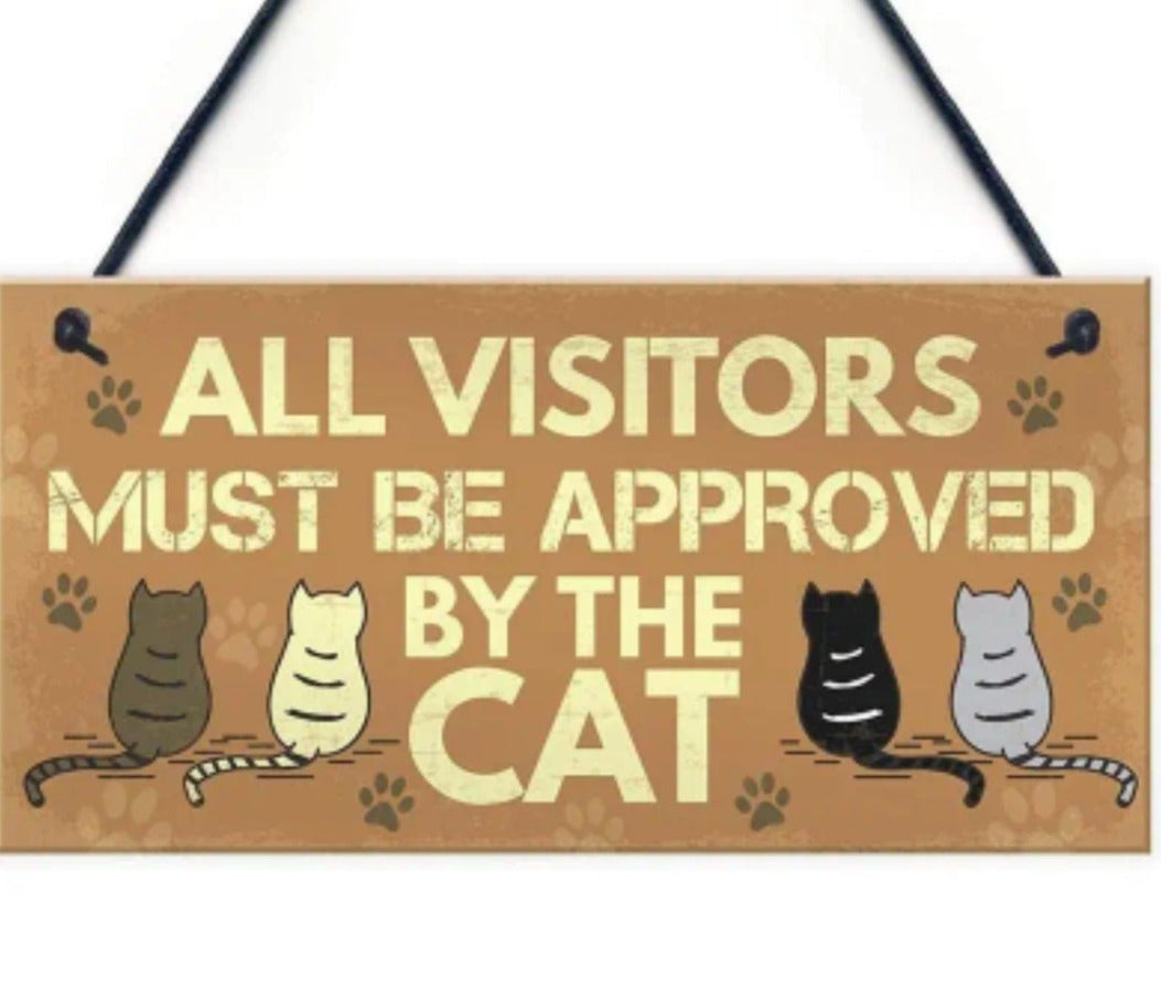 Gartenschild - Schild, braun mit süßen Katzen-Motiven und Aufschrift  "All visitors must be approved by the cat""