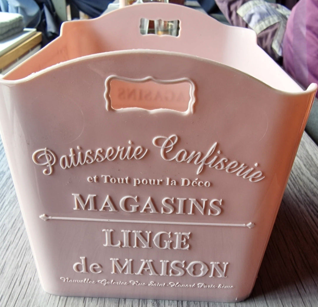 Aufbewahrungsbox, altrosa mit französischen Schriftzügen
