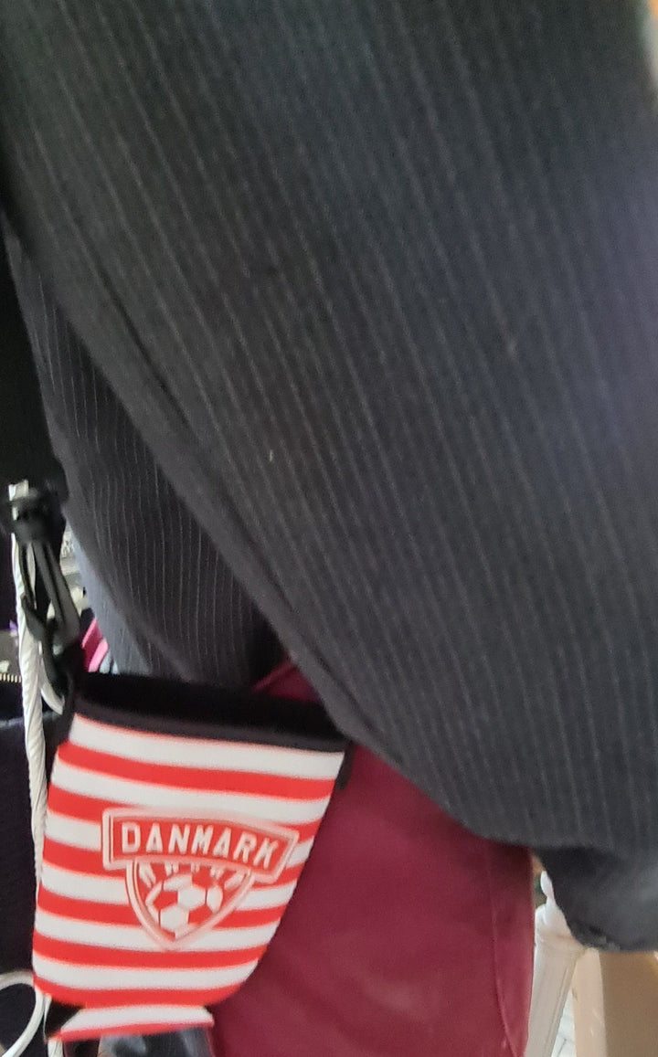 Becher- oder Getränkedosenhalter mit Dänemark Flagge. Nicht nur zum Fussball schön. - British Moments / Fernweh-Kaufhaus