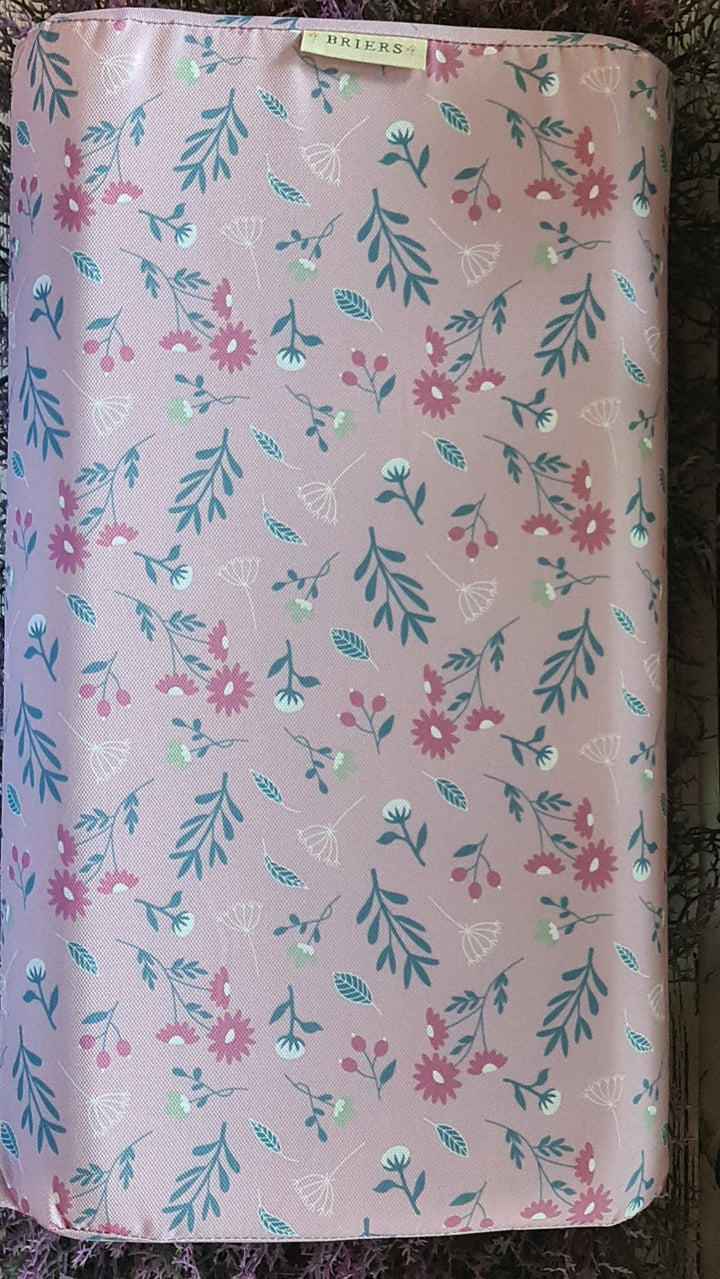 Briers Kniekissen "Blumenwiese" , altrosa - British Moments