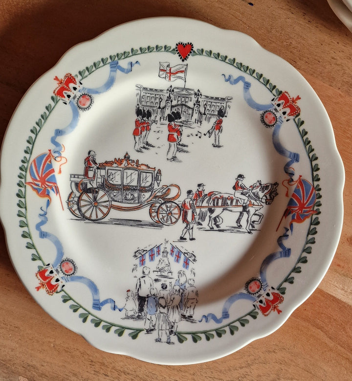 Cath Kidston Teller aus der Coronation and Commemoration Serie