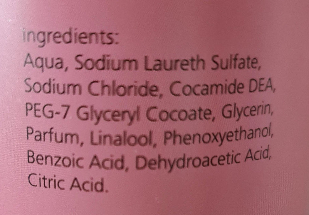 Flüssigseife mit toll fruchtigem Blütenduft  in Pumspender-Flasche  500 ml (hergestellt in Dänemark) - British Moments / Fernweh-Kaufhaus
