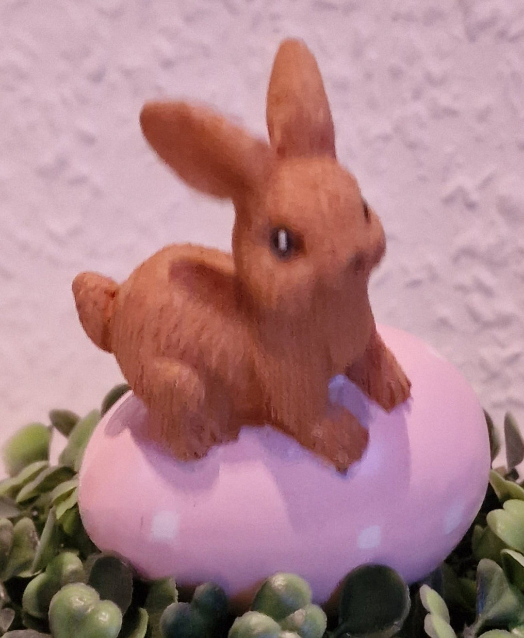 Deko-Figur Osterei mit Hase, rosa