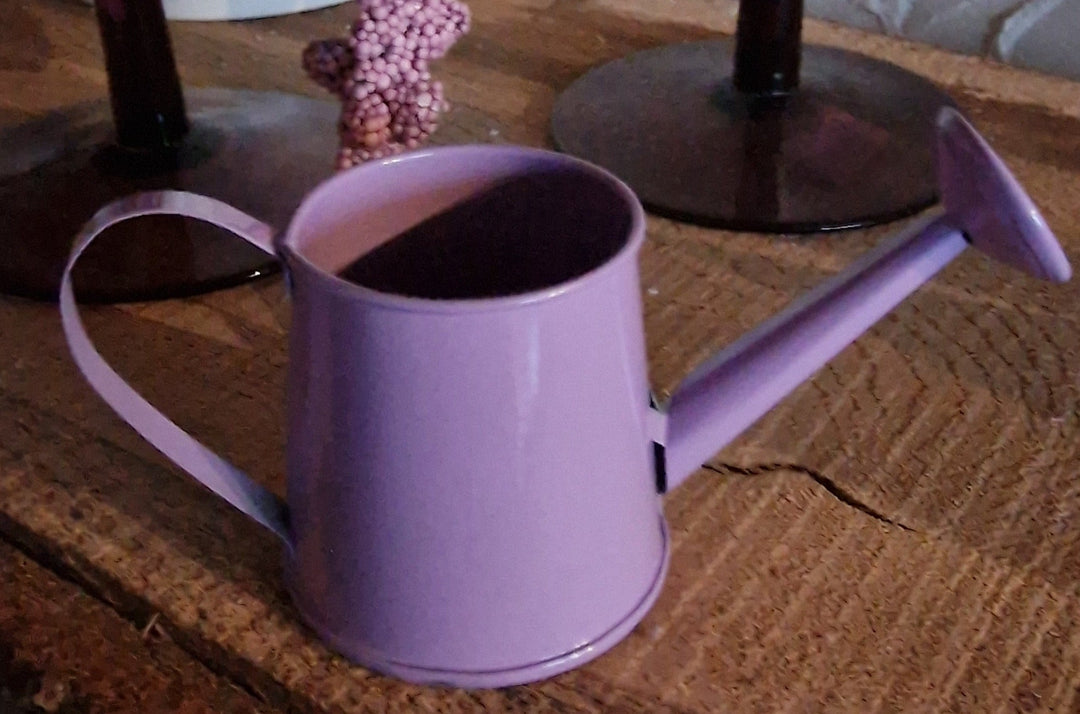 Deko Gießkanne,  Blech 4x5cm  lila