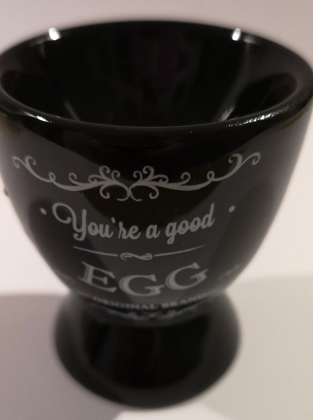 Eierbecher schwarz, Beschriftung  "You're a good EGG" - British Moments