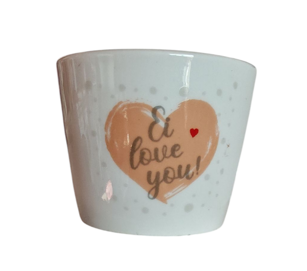 Eierbecher weiß , Beschriftung  "Ei love you !" 