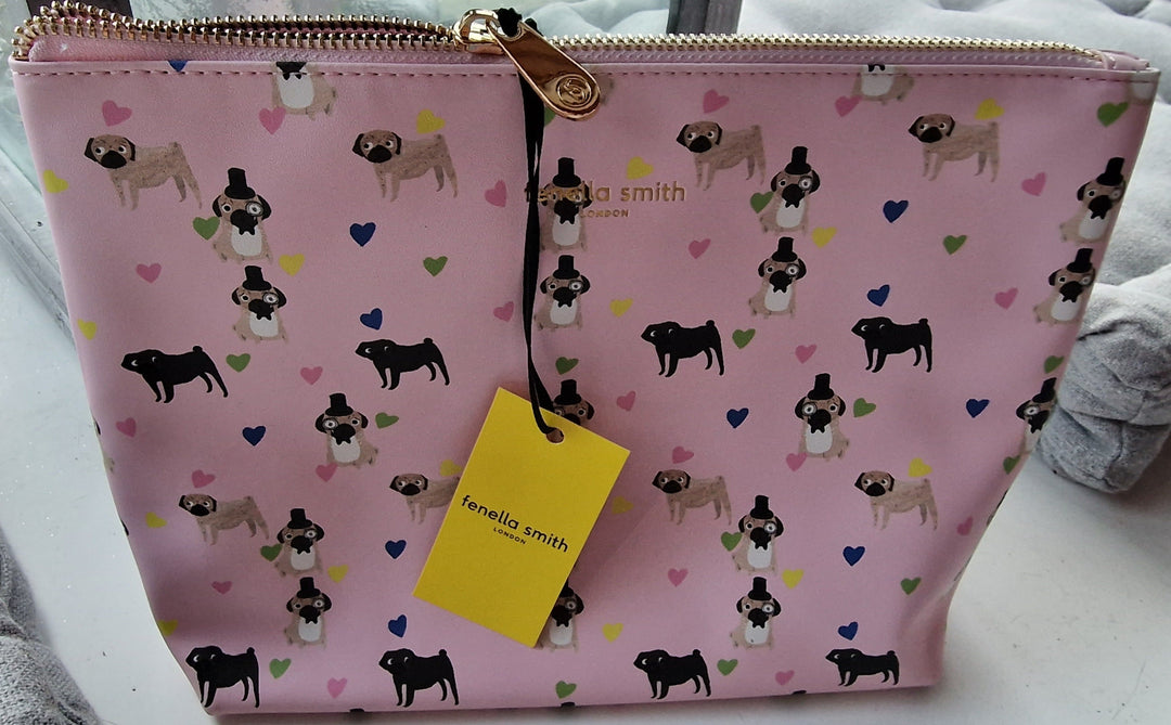 Fenella Smith London, Kulturtasche/Kosmetiktasche , Motiv "Mops/ Herzen, rosa