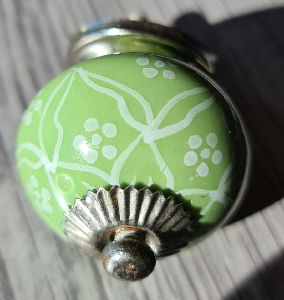 Keramik Schubladenknopf/ Schranktürknopf, lindgrün - British Moments / Fernweh-Kaufhaus