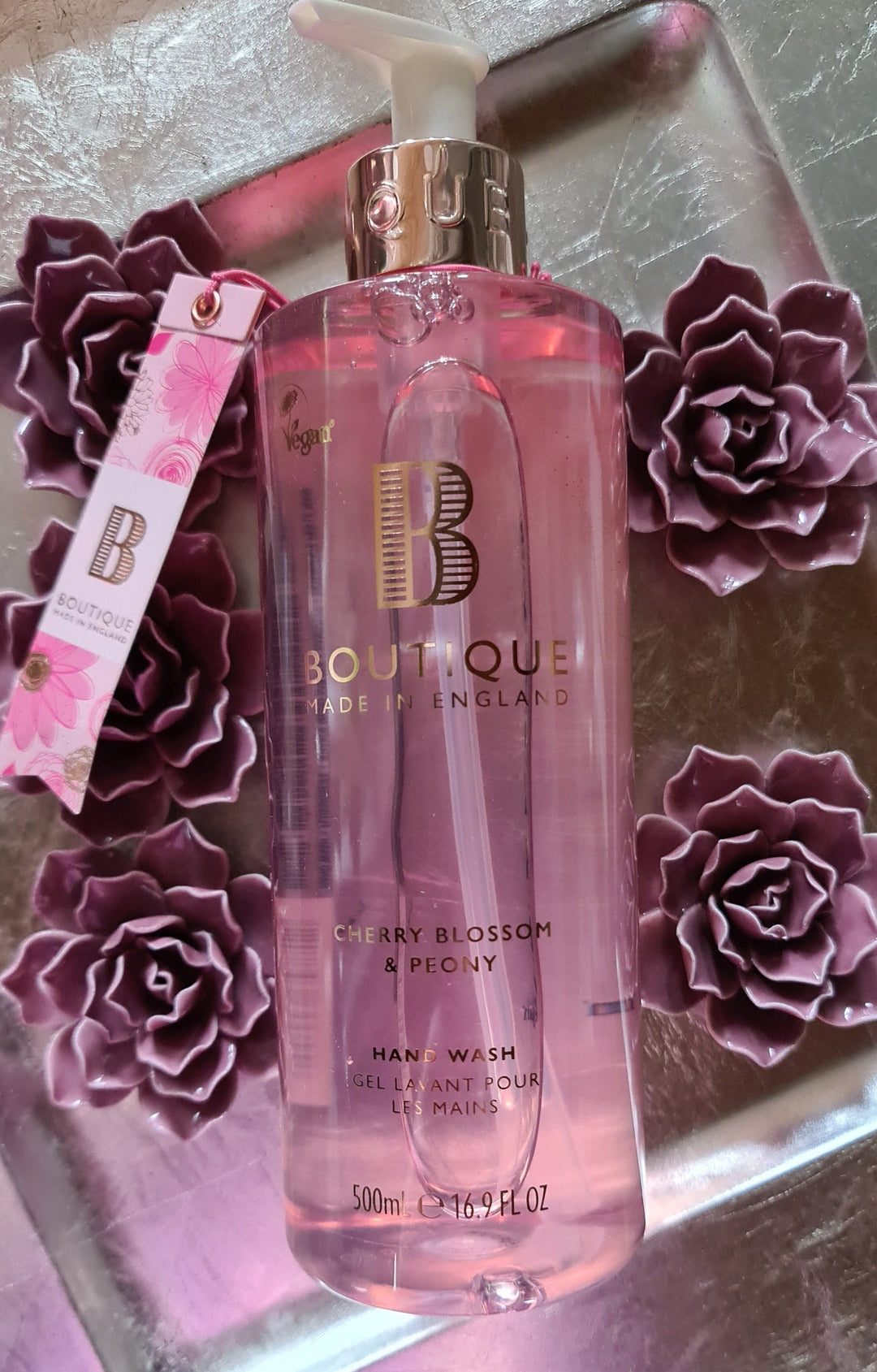 Luxus-Flüssigseife aus der "Boutique" Serie -"Cherry Blossom and Peony" England,  500 ml - British Moments / Fernweh-Kaufhaus