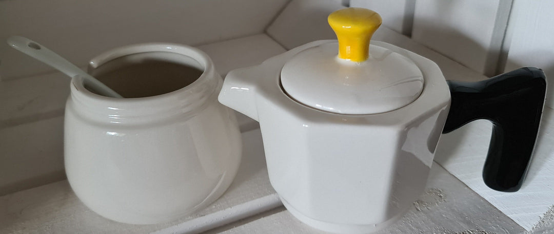 Milch-und Zucker Set in Espressobereiter-Optik ( beige/schwarz/gelb) - British Moments / Fernweh-Kaufhaus