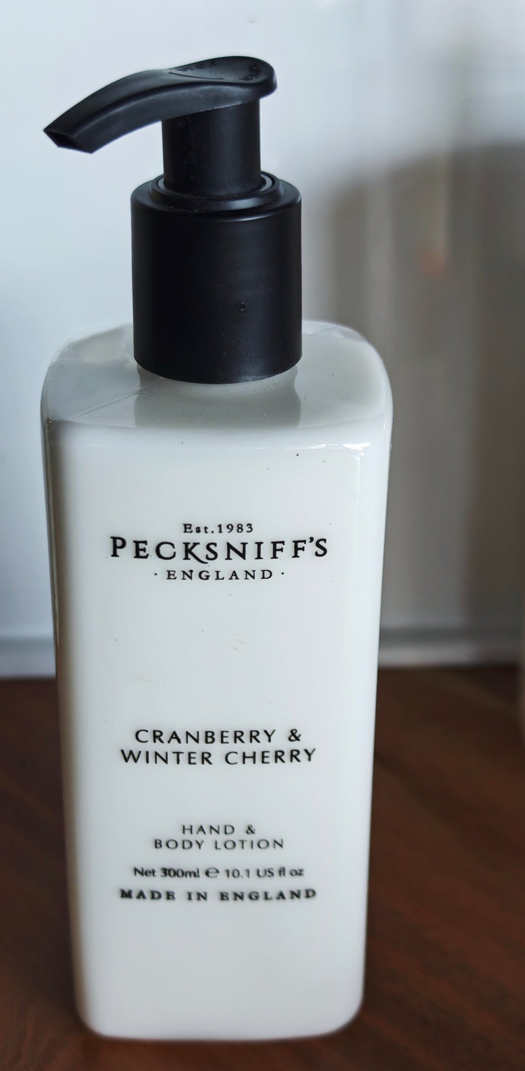 Pecksniff's Cranberry & Winter Cherry  , Hand & Body Lotion  300 ml