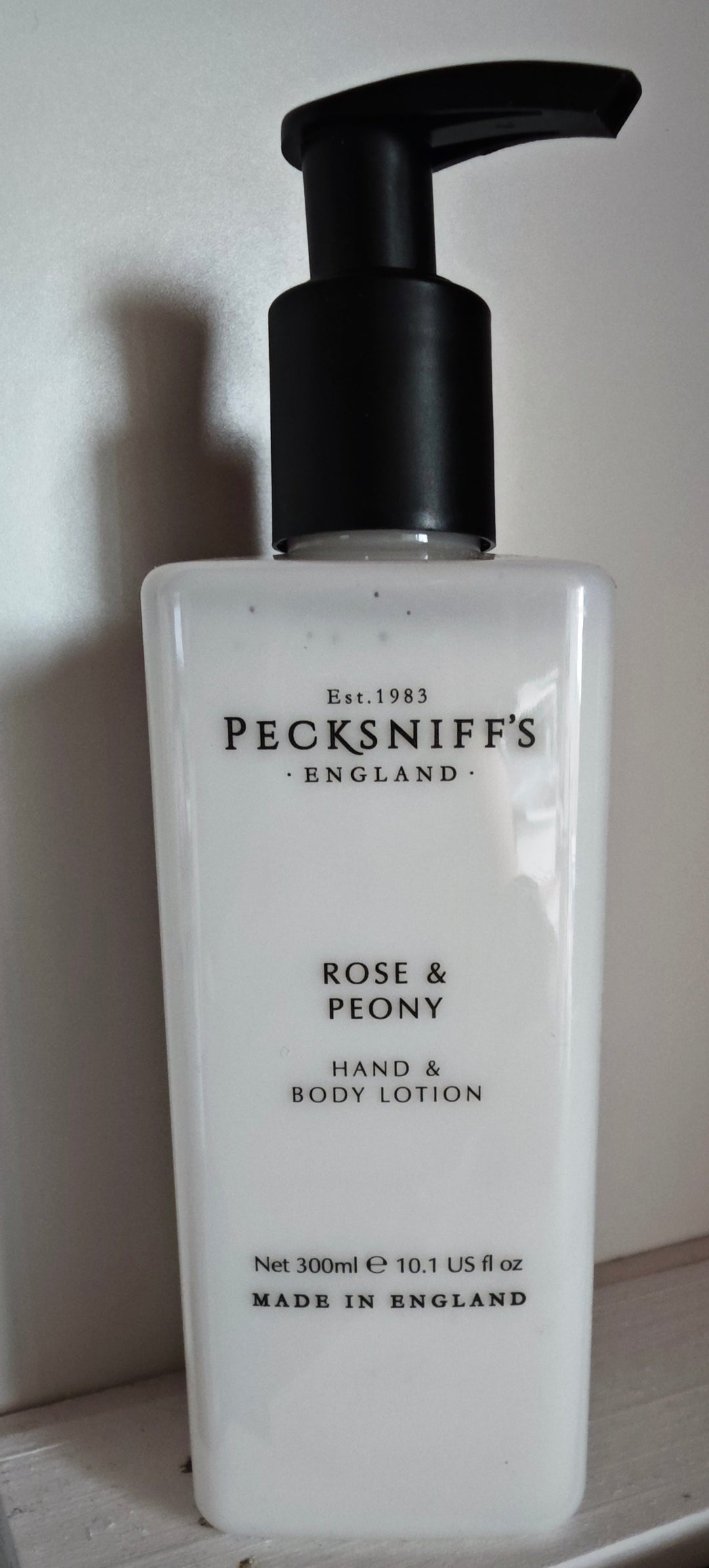 Pecksniff's Rose & Peony Hand & Body Lotion 300 ml