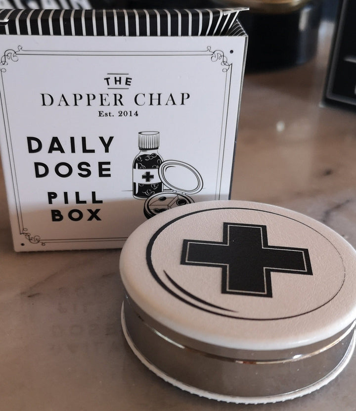 Pillendose für unterwegs "Daily Dose "  Kunststoff ca. 10 cm - British Moments