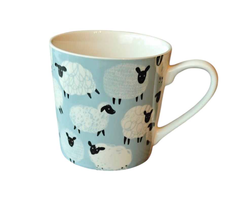 Porzellan Tasse mit Schaf- Motiven aus der Serie "Highland Flock", hellblau