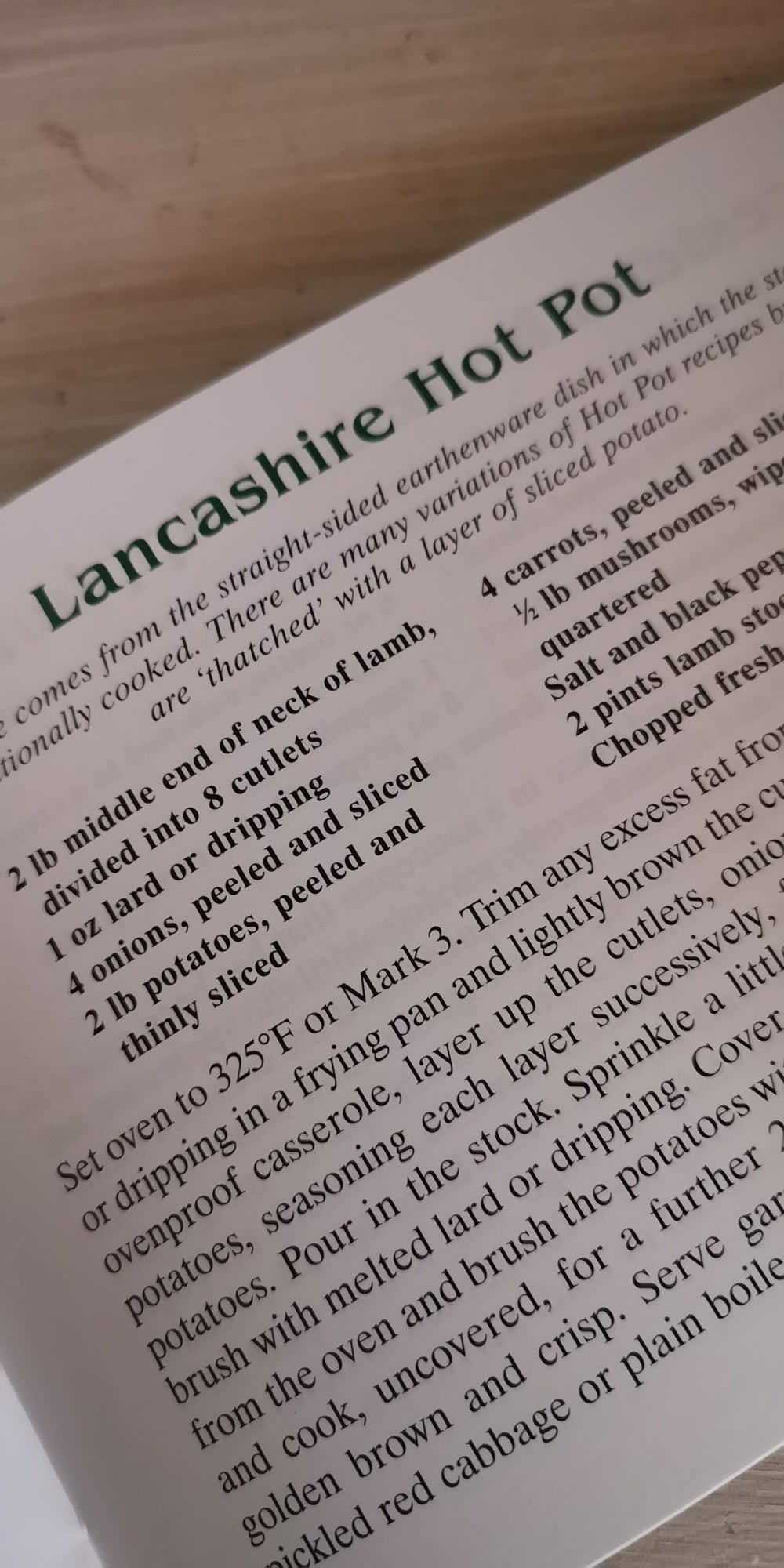 RECIPE BOOKS " Favourite English Recipes "  (englischsprachig, neu) - British Moments