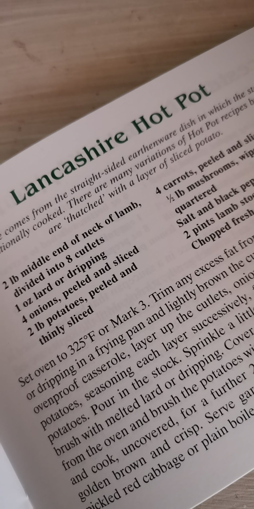 RECIPE BOOKS " Favourite English Recipes "  (englischsprachig, neu) - British Moments