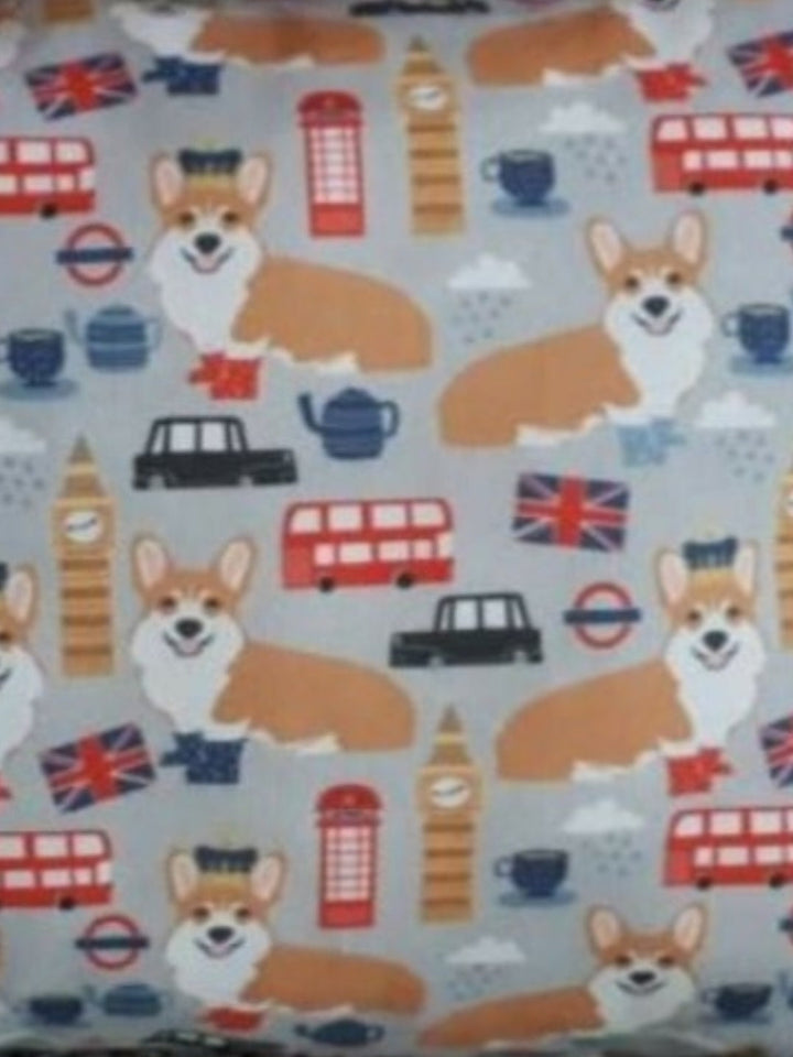 "Corgis & Co "  Kissen /Reisekissen/Nackenkissen  , grau Handarbeit - British Moments / Fernweh-Kaufhaus