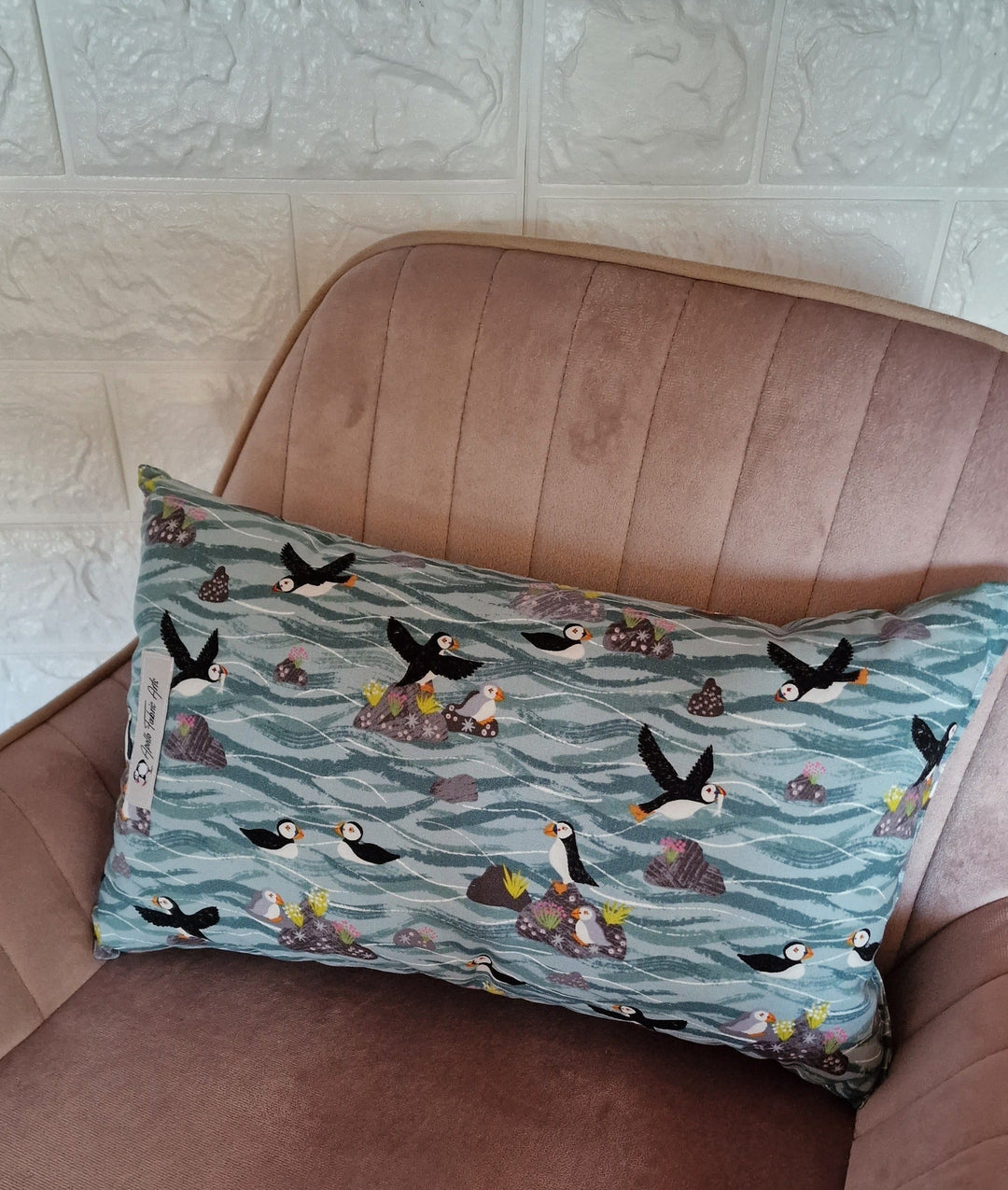 Kissen / Reisekissen Motiv "Puffins/Papageientaucher " , türkis /petrol Handarbeit