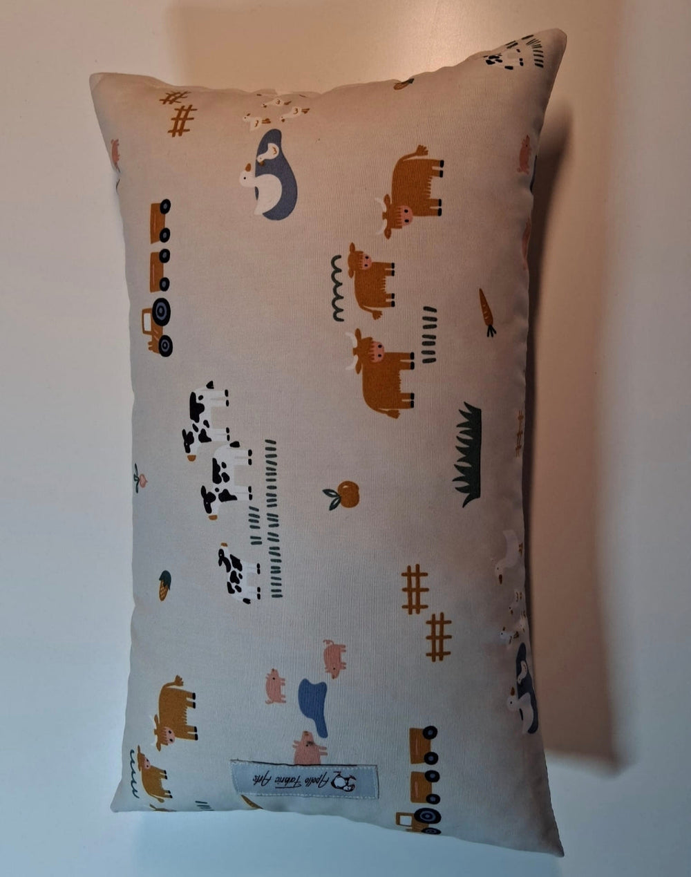 Reise-Kissen Motiv  "Scottish Farmlife ", Handarbeit