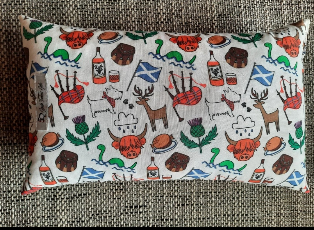 Reisekissen Motiv "Schottland Lifestyle ", weiß,Größe 35cm  x 22 cm, Handarbeit+++COMING SOON- AB 04.04.+++ - British Moments / Fernweh-Kaufhaus