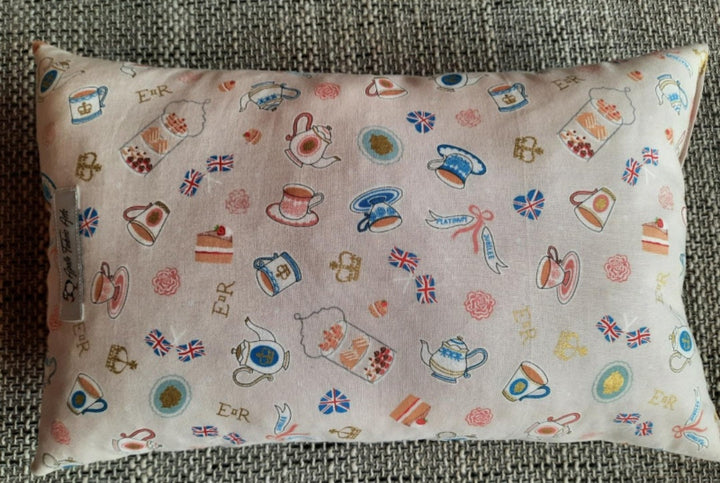 Reisekissen Motiv " The Queen's Jubilee  " Größe 35cm  x 22 cm, Handarbeit+++COMING SOON - AB 04.04.+++ - British Moments / Fernweh-Kaufhaus
