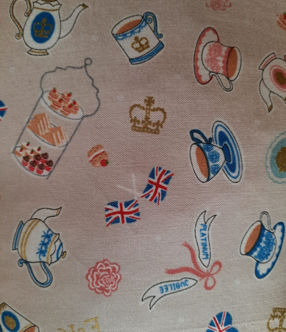 Reisekissen Motiv " The Queen's Jubilee  " Größe 35cm  x 22 cm, Handarbeit+++COMING SOON - AB 04.04.+++ - British Moments / Fernweh-Kaufhaus