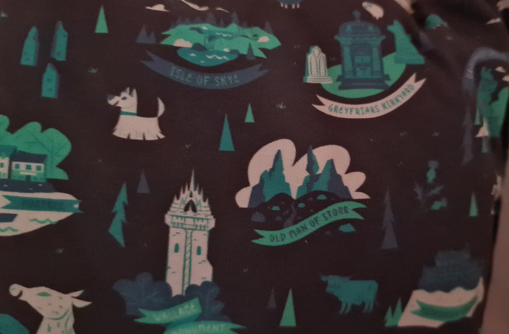 Reisekissen Motiv "Schottische Sehenswürdigkeiten "  dunkelgrau Größe 35cm  x 22 cm, Handarbeit - British Moments