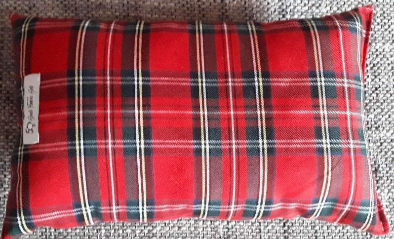 Reisekissen Motiv "Tartan, rot  " Größe 35cm  x 22 cm, Handarbeit - British Moments