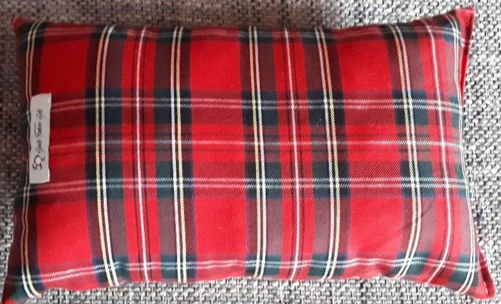 Reisekissen Motiv "Tartan, rot  " Größe 35cm  x 22 cm, Handarbeit - British Moments