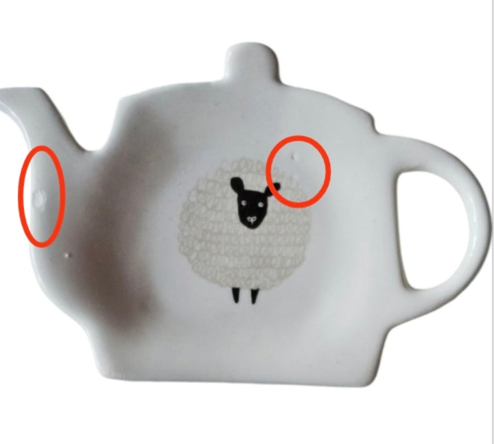 Teebeutel-Ablage,
weiß mit Schaf- Dekor, Sale, leichte Defekte