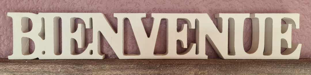Schriftzug "Bienvenue", MDF, weiß, shabby, ca, 50cm - British Moments / Fernweh-Kaufhaus
