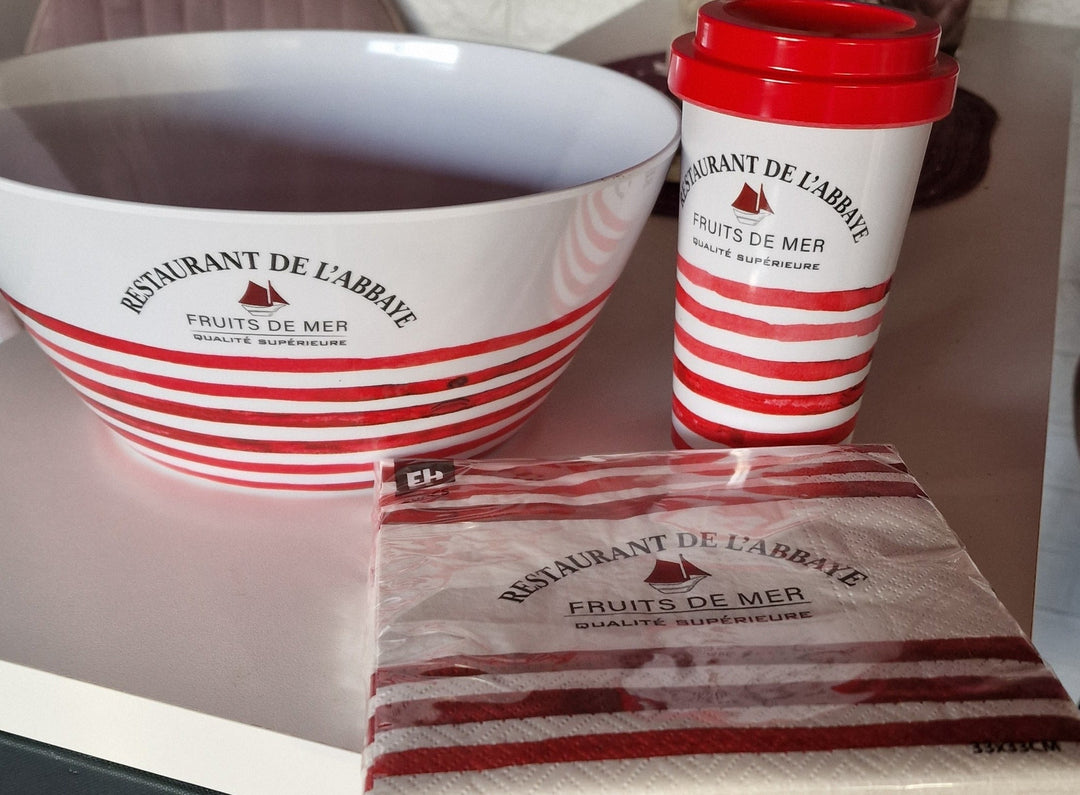 auch erhältlich als To Go Becher und Servietten