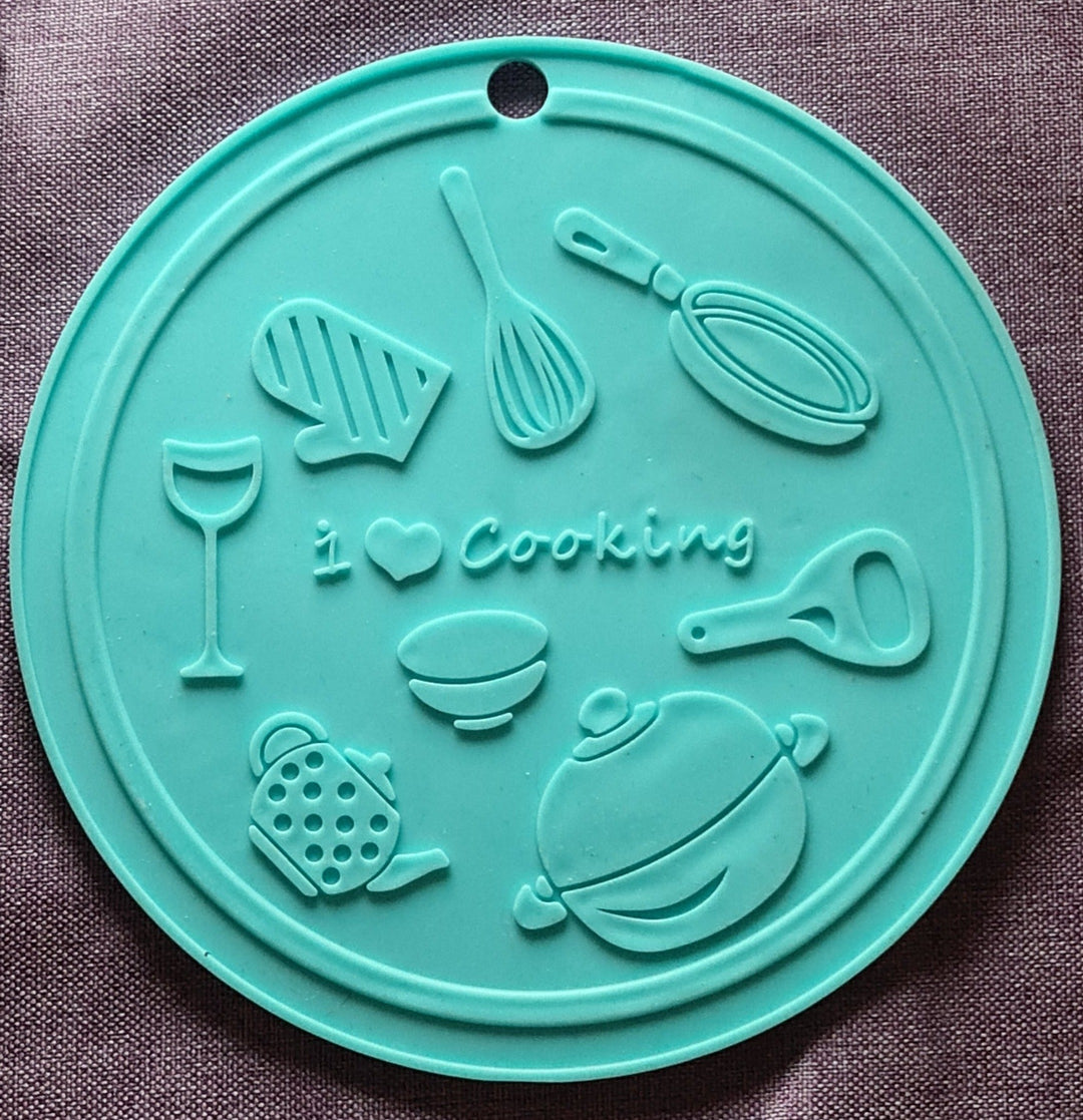 Silikon-Untersetzer rund, hellblau mit Beschriftung "I love Cooking" - British Moments