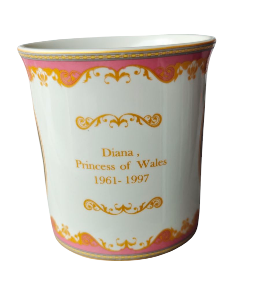 Tasse mit  Motiv "Diana, Princess of Wales", Porzellan  1961-1997. Royal Heritage.