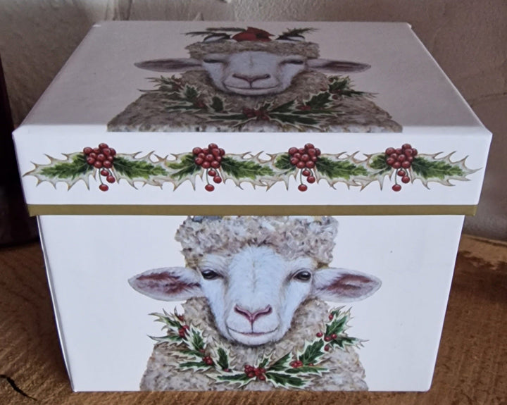 Tasse Porzellan , mit lustigem Schafmotiv