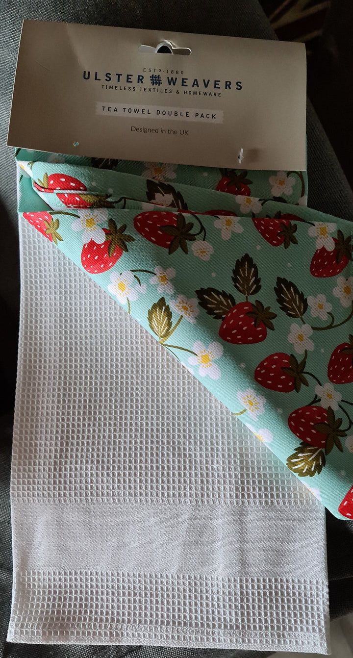 Ulster Weavers Geschirrtücher 2er Set  , mit sommerlichen Erdbeer- Bildern - British Moments / Fernweh-Kaufhaus