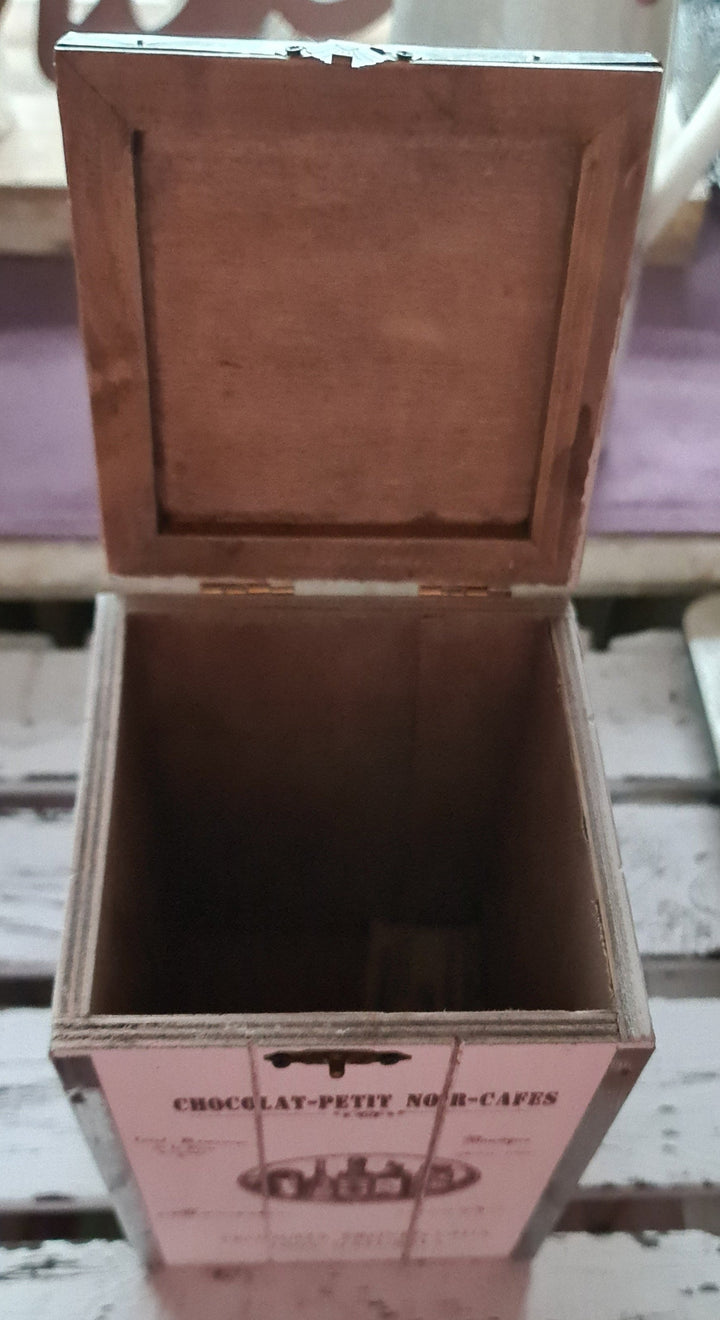 Vorratsdose aus Holz, ca. 20 cm x 15cm x 15 cm - British Moments / Fernweh-Kaufhaus