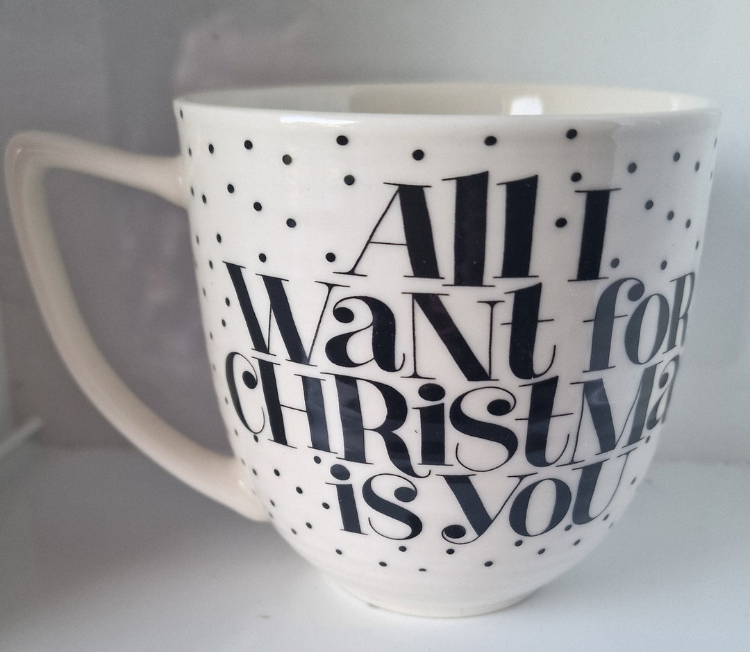 Weihnachtliche Tasse/Becher, weiß mit Beschriftung: "All I want for Christmas is you !"