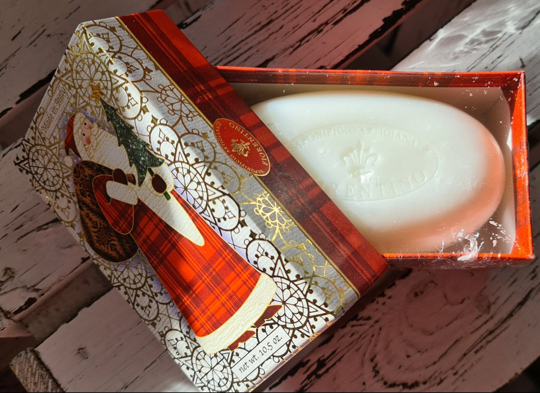 Weihnachtsseife aus der Toskana. Großes Seifenstück in Weihnachtsschachtel, 300gr. - British Moments / Fernweh-Kaufhaus