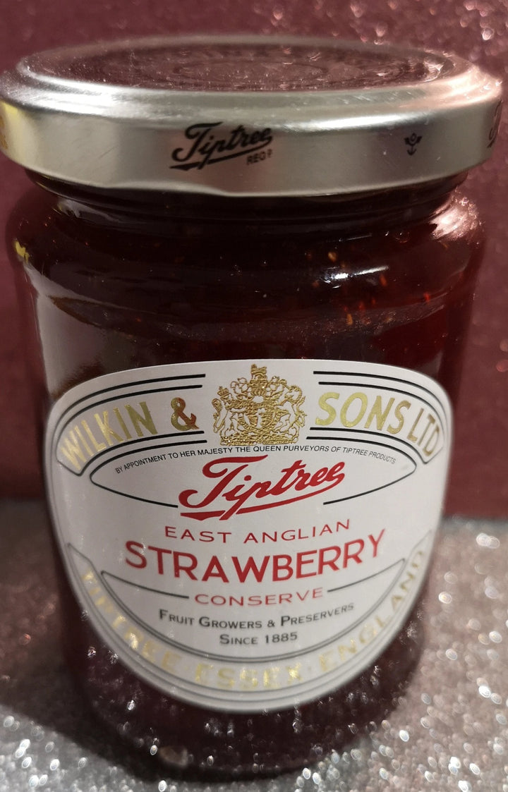 Wilkin and sons Tiptree East Anglian strawberry 340 gr. Glas - British Moments