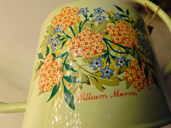 William Morris Gießkanne , Blech ,hellgrün mit Blumen-Motiv