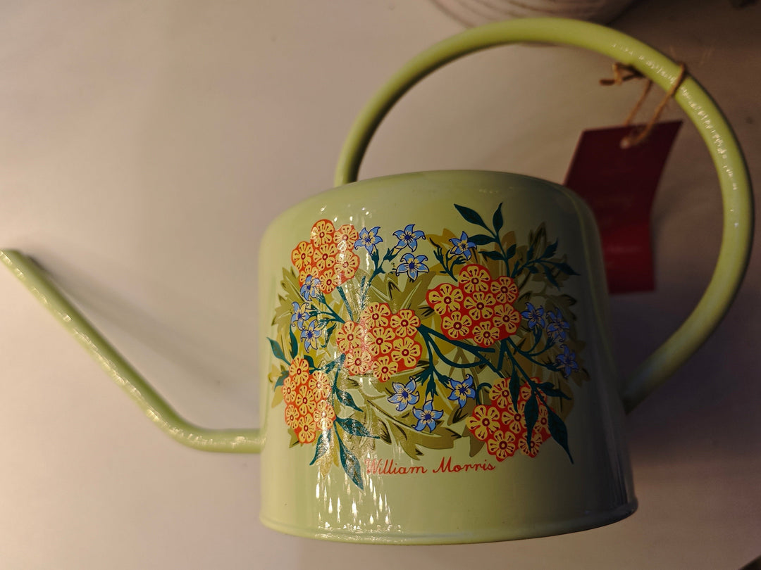 William Morris Gießkanne , Blech ,hellgrün mit Blumen-Motiv